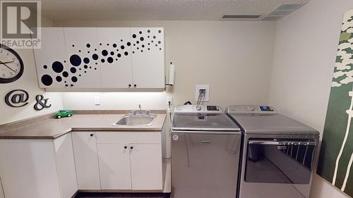 11308 109 Street, Fort St. John, BC - Indoor Photo Showing Laundry Room