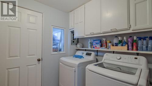 11337 Reiswig Road, Lake Country, BC - Indoor Photo Showing Laundry Room