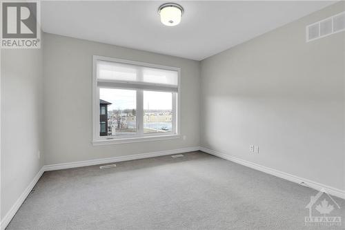 543 Labrador Crescent, Ottawa, ON - Indoor Photo Showing Other Room