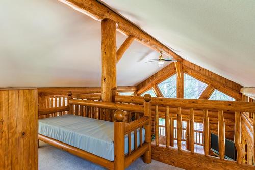 3150 Hanna Creek Road, Warfield, BC - Indoor Photo Showing Bedroom