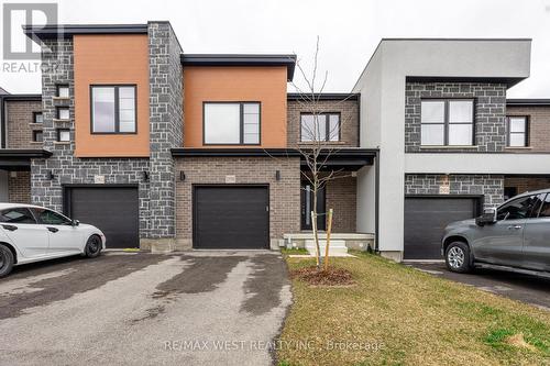 2958 Turner Crescent, London, ON - Outdoor With Facade