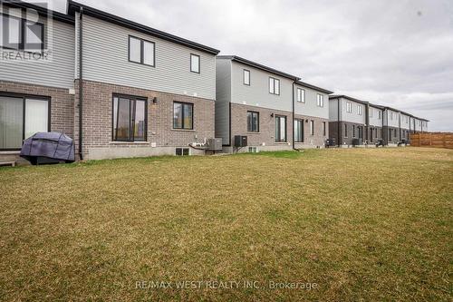 2958 Turner Crescent, London, ON - Outdoor