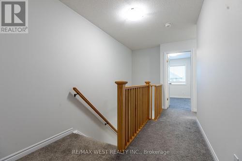 2958 Turner Crescent, London, ON - Indoor Photo Showing Other Room