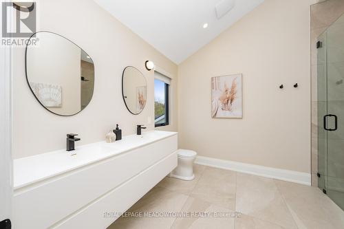 363 Albert St, Guelph/Eramosa, ON - Indoor Photo Showing Bathroom