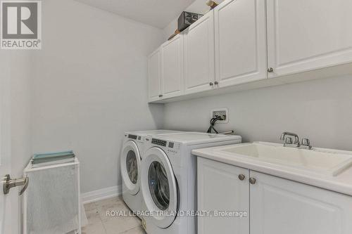 1104 Edinburgh Drive, Woodstock, ON - Indoor Photo Showing Laundry Room