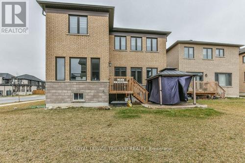 1104 Edinburgh Dr, Woodstock, ON - Outdoor With Exterior