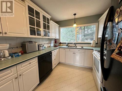 169 Moody Street, Princeton, BC - Indoor Photo Showing Kitchen With Double Sink