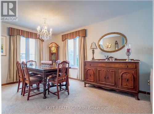 110 Barley Rd, Prince Edward County, ON - Indoor Photo Showing Dining Room