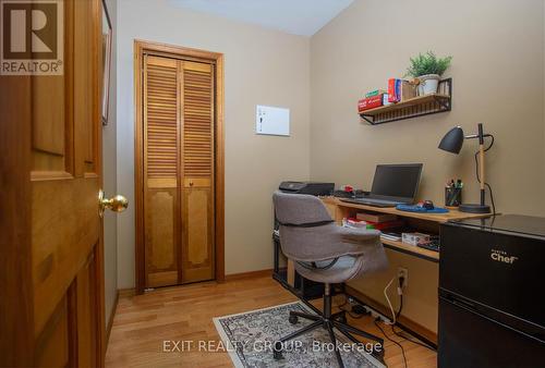 110 Barley Rd, Prince Edward County, ON - Indoor Photo Showing Office