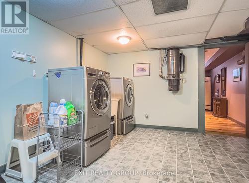 110 Barley Rd, Prince Edward County, ON - Indoor Photo Showing Laundry Room
