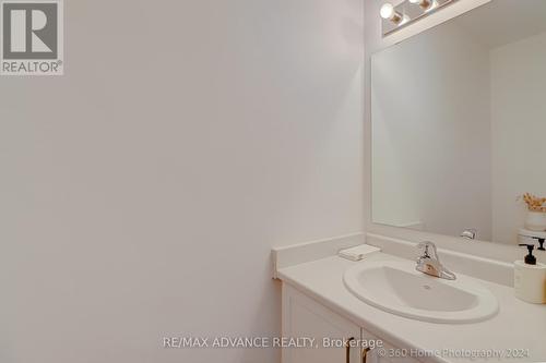 153 Moneypenny Pl, Vaughan, ON - Indoor Photo Showing Bathroom