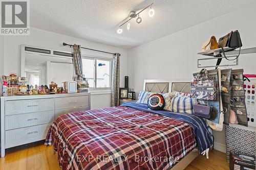 29 Stalbridge Ave, Brampton, ON - Indoor Photo Showing Bedroom