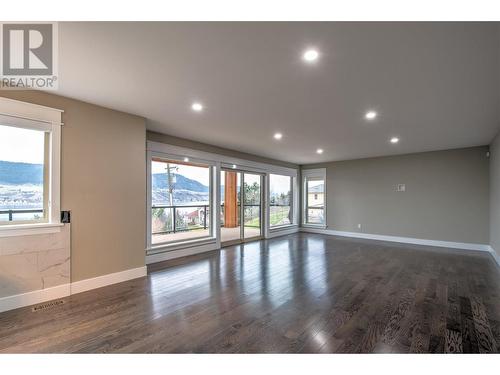 7509 Kennedy Lane, Vernon, BC - Indoor Photo Showing Other Room