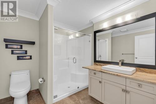 2300 Benvoulin Road Unit# 212, Kelowna, BC - Indoor Photo Showing Bathroom