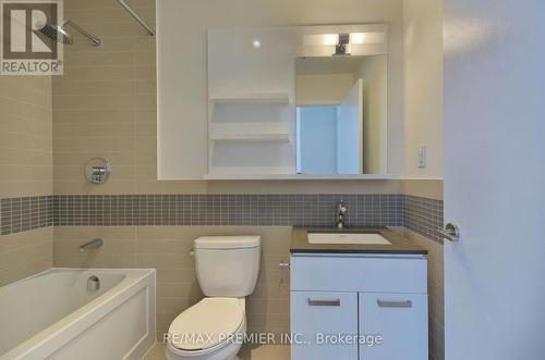 4010 - 295 Adelaide Street W, Toronto, ON - Indoor Photo Showing Bathroom
