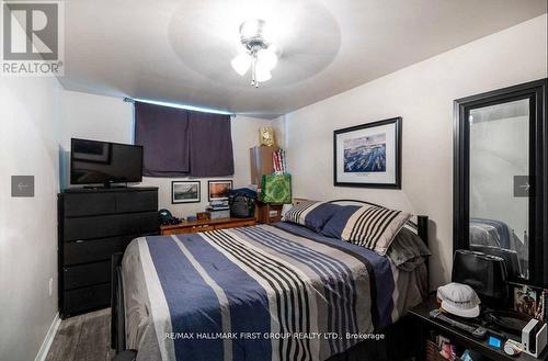 301 Beech St W, Whitby, ON - Indoor Photo Showing Bedroom