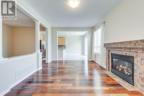 5367 Longford Drive, Mississauga, ON - Indoor Photo Showing Living Room With Fireplace