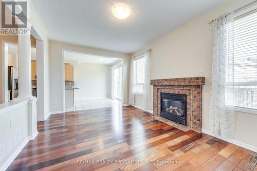5367 Longford Dr, Mississauga, ON - Indoor Photo Showing Living Room With Fireplace