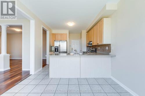 5367 Longford Dr, Mississauga, ON - Indoor Photo Showing Kitchen