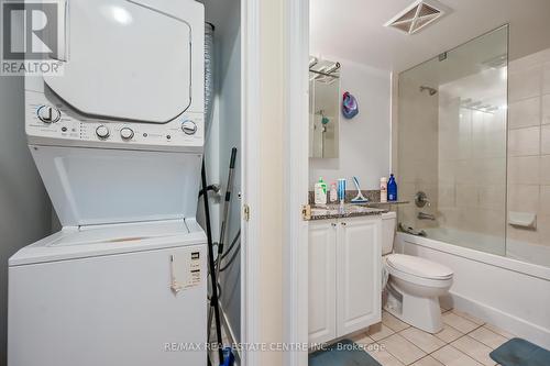 1611 - 4900 Glen Erin Drive, Mississauga, ON - Indoor Photo Showing Laundry Room