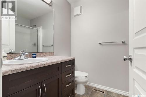 106 1621 Dakota Drive, Regina, SK - Indoor Photo Showing Bathroom