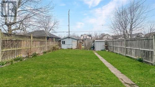 473 Elm, Windsor, ON - Outdoor With Backyard