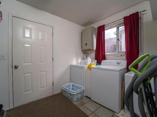 275 Puett Ranch Road, Kamloops, BC - Indoor Photo Showing Laundry Room