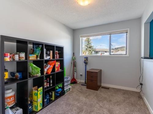 237 Juniper Place, Logan Lake, BC - Indoor Photo Showing Bedroom