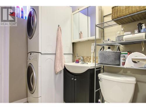 1800A 35 Avenue, Vernon, BC - Indoor Photo Showing Laundry Room