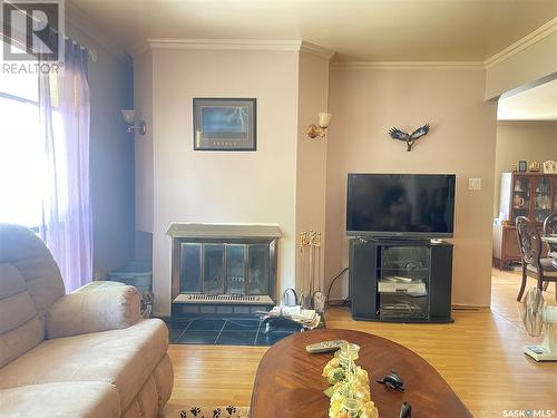 348 Fairchild Avenue, Regina Beach, SK - Indoor Photo Showing Living Room With Fireplace