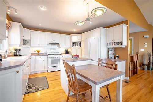 2948 North Shore Drive, Lowbanks, ON - Indoor Photo Showing Kitchen With Double Sink