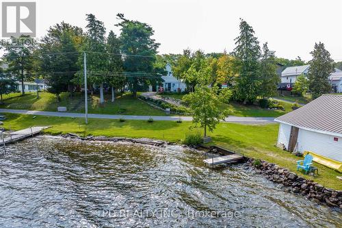 32 & 33 Hazel St, Kawartha Lakes, ON - Outdoor With Body Of Water
