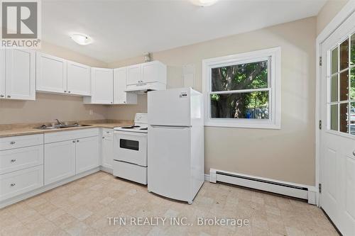 199-215 John St E, Chatham-Kent, ON - Indoor Photo Showing Kitchen With Double Sink