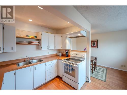 14202 Victoria Road N Unit# 12, Summerland, BC - Indoor Photo Showing Kitchen With Double Sink