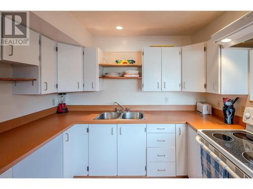 14202 Victoria Road N Unit# 12, Summerland, BC - Indoor Photo Showing Kitchen With Double Sink
