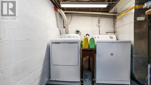 26 Clarence Street, Brampton, ON - Indoor Photo Showing Laundry Room