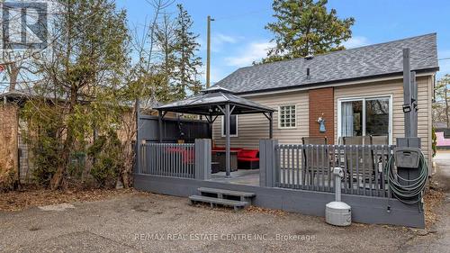 26 Clarence St, Brampton, ON - Outdoor With Deck Patio Veranda