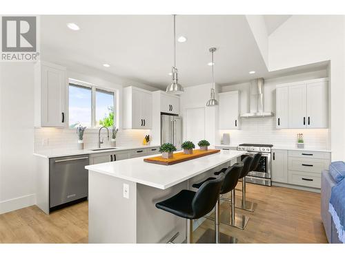 243 Grange Drive, Vernon, BC - Indoor Photo Showing Kitchen With Upgraded Kitchen