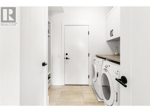 243 Grange Drive, Vernon, BC - Indoor Photo Showing Laundry Room
