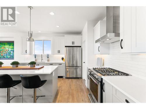243 Grange Drive, Vernon, BC - Indoor Photo Showing Kitchen With Upgraded Kitchen
