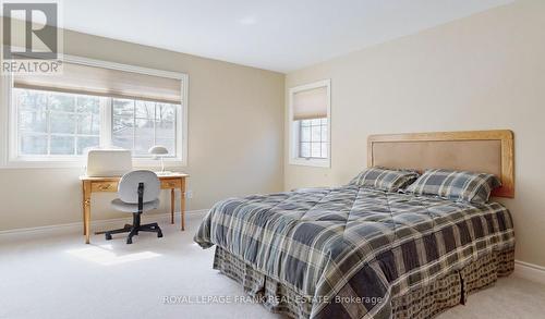 75 Woodbridge Circle, Scugog, ON - Indoor Photo Showing Bedroom