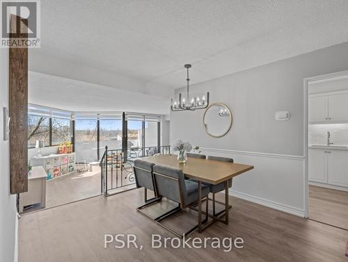 #402 -70 Baif Blvd, Richmond Hill, ON - Indoor Photo Showing Dining Room