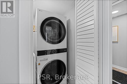 #402 -70 Baif Blvd, Richmond Hill, ON - Indoor Photo Showing Laundry Room