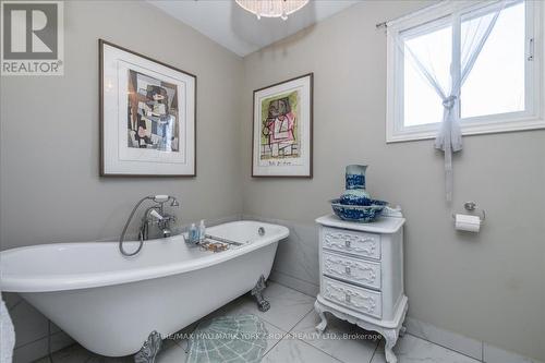 6238 Bluebird St, Ramara, ON - Indoor Photo Showing Bathroom