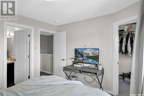 5569 Cederholm Avenue, Regina, SK - Indoor Photo Showing Bedroom
