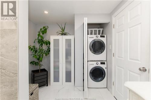 1396 Champlain, Dieppe, NB - Indoor Photo Showing Laundry Room