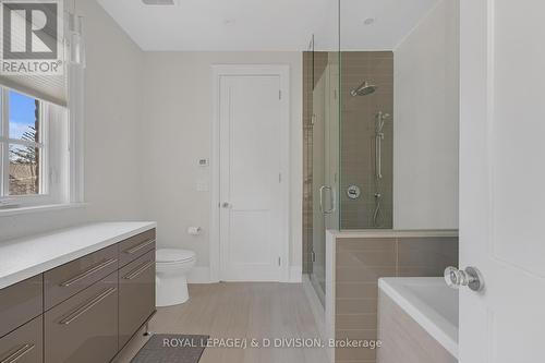 140 Mona Dr, Toronto, ON - Indoor Photo Showing Bathroom