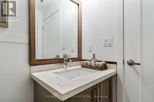 #313 -2490 Old Bronte Rd, Oakville, ON - Indoor Photo Showing Bathroom