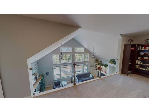 220 Chase Rd, Christina Lake, BC - Indoor Photo Showing Other Room