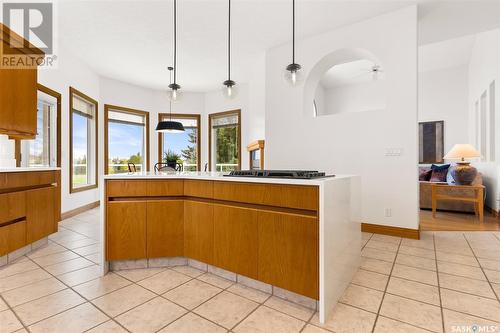 18 Porter Bay, Emerald Park, SK - Indoor Photo Showing Kitchen